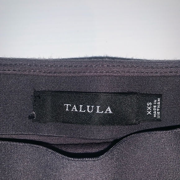 2 for $20 Aritzia Grey Skirt - Picture 4 of 6